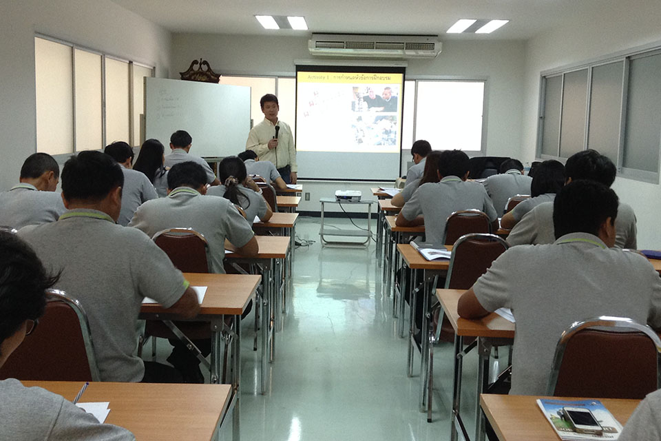 การฝึกอบรมภายในอุตสาหกรรมด้วยเทคนิค OJT